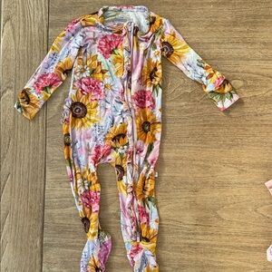 Posh Peanut Sunflower Zipper Ruffle Bottom Footie Size 12-18 Months